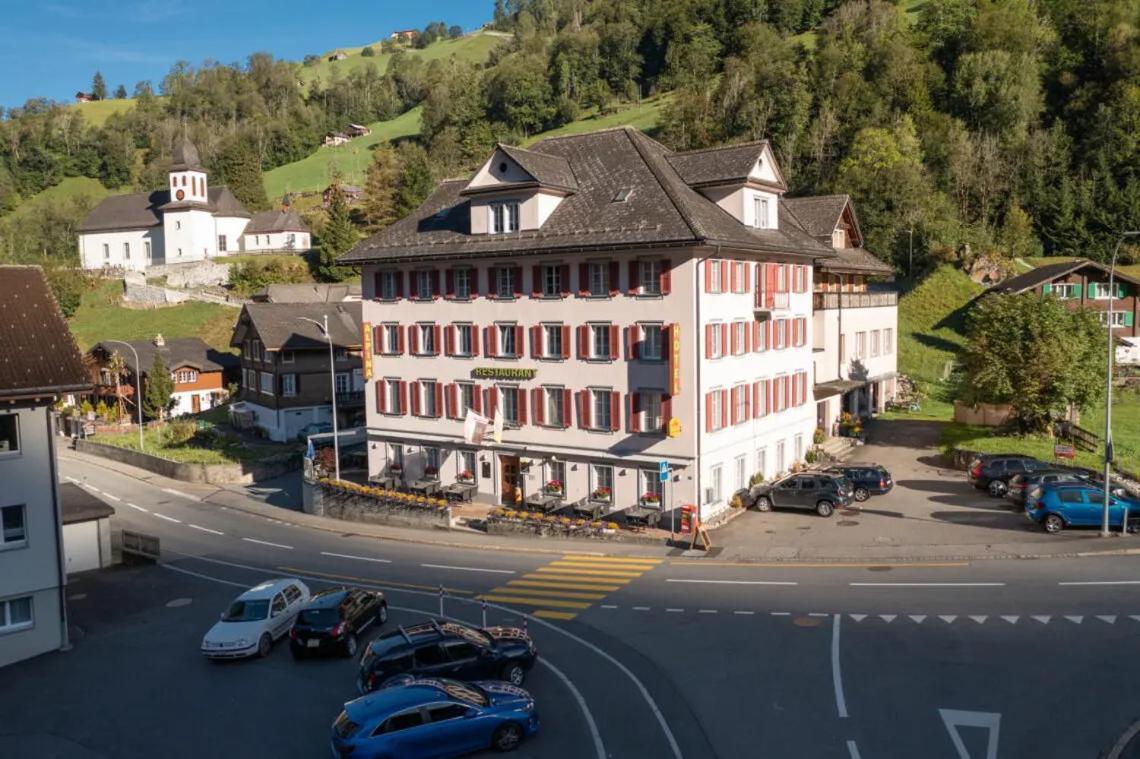 Hotel Alpina Unterschächen Exterior foto